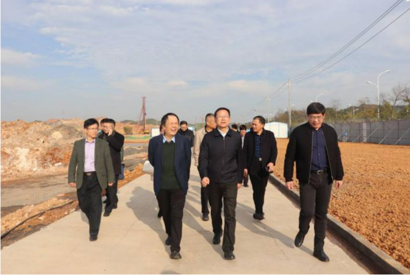 宜春市政协领导莅临职业技术学院新校区项目现场视察指导